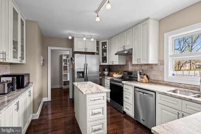 45 CENTRAL AVE, Ewing, NJ 08618