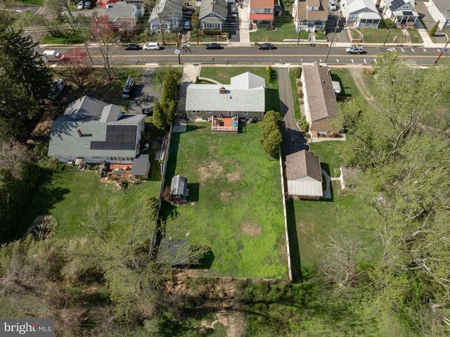 45 CENTRAL AVE, Ewing, NJ 08618