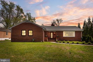 45 CENTRAL AVE, Ewing, NJ 08618