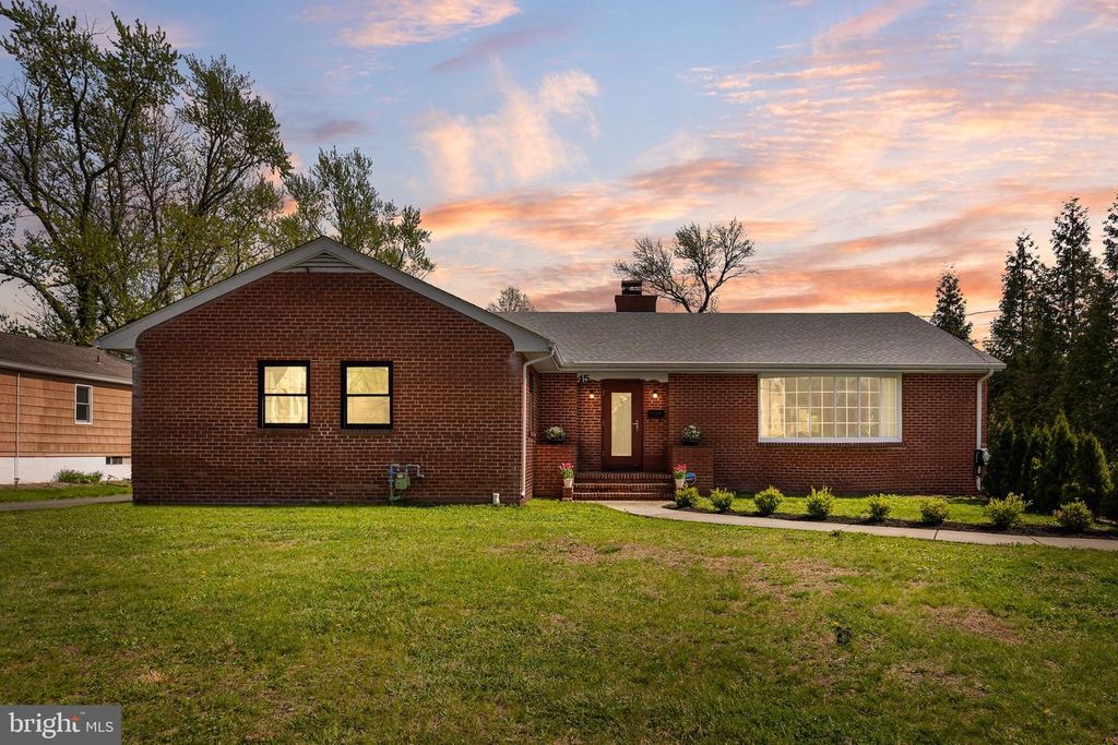 45 CENTRAL AVE, Ewing, NJ 08618