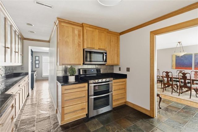 6216 Ash Street, Mission, KS 66205