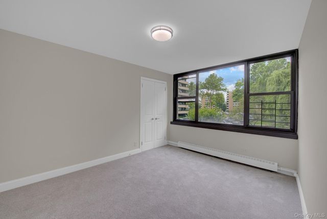 166-10 Powells Cove Boulevard 2C, Whitestone, NY 11357