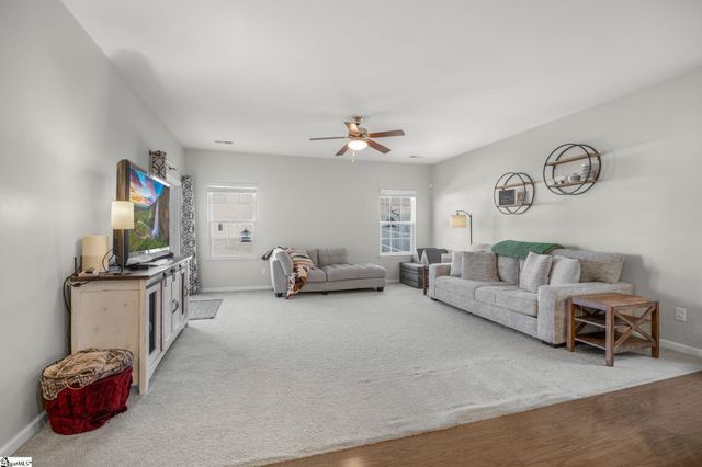 534 Bucklebury Road, Greer, SC 29651