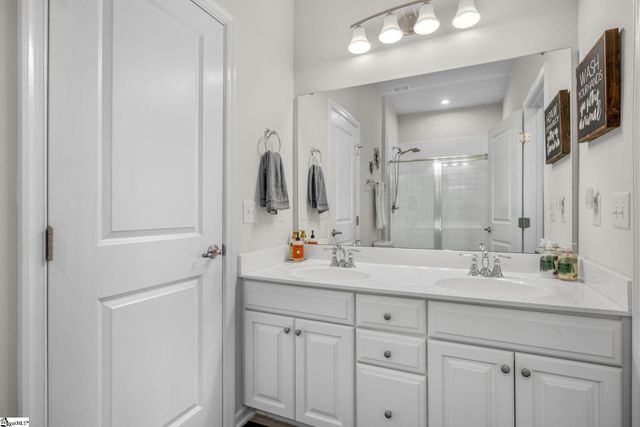 534 Bucklebury Road, Greer, SC 29651