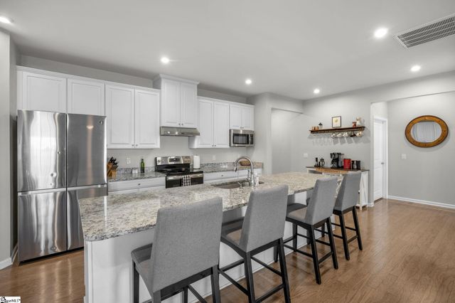 534 Bucklebury Road, Greer, SC 29651