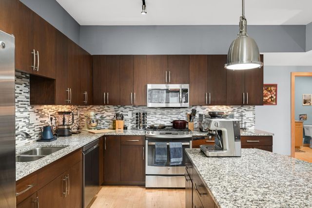 1120 S 2nd Street 316, Minneapolis, MN 55415
