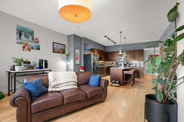 1120 S 2nd Street 316, Minneapolis, MN 55415