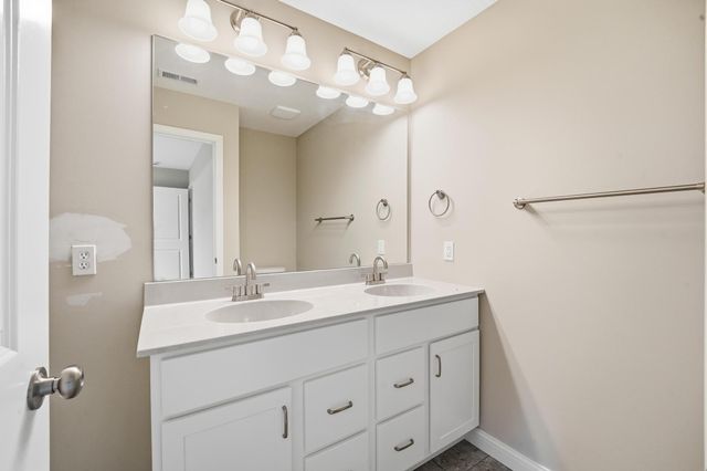 2380 N Federal DR, Columbia, MO 65202