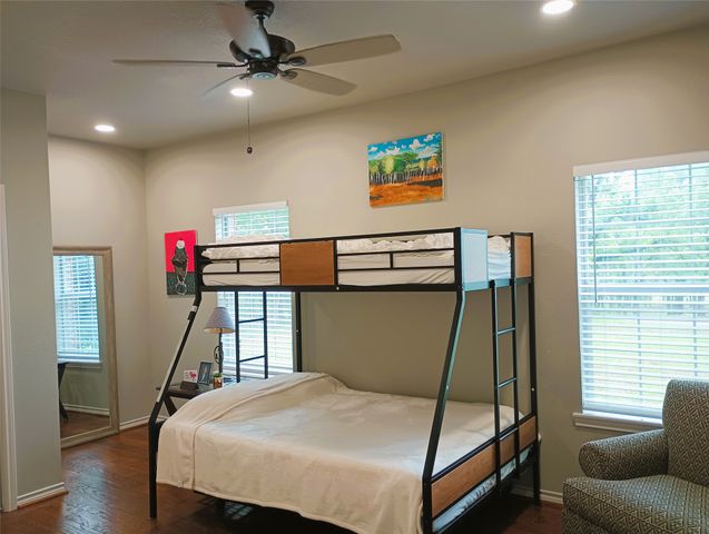 231 An County Road 2105, Palestine, TX 75801