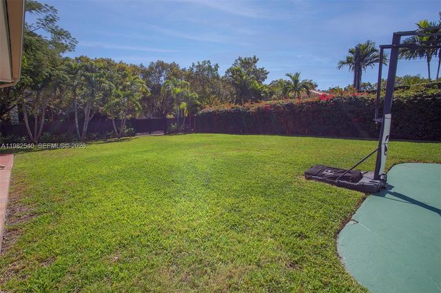 100 SW 26th Rd, Miami, FL 33129