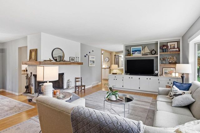121 Frigate Drive, Madison, WI 53705