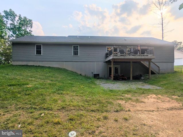 383 CIELO LN, Berkeley Springs, WV 25411