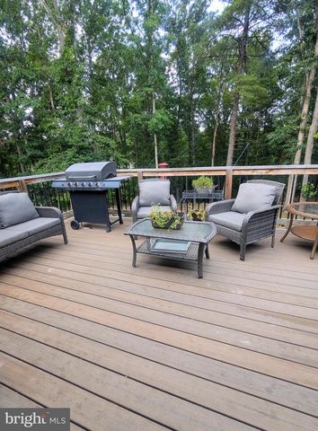 383 CIELO LN, Berkeley Springs, WV 25411