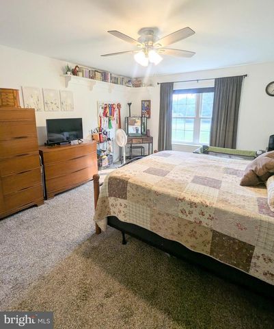 383 CIELO LN, Berkeley Springs, WV 25411