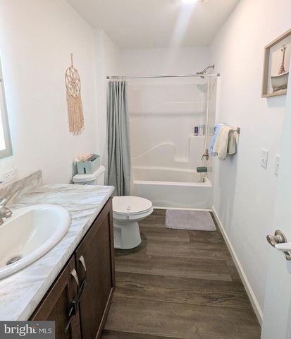 383 CIELO LN, Berkeley Springs, WV 25411