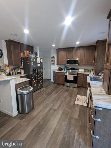 383 CIELO LN, Berkeley Springs, WV 25411