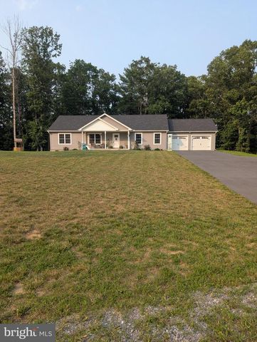 383 CIELO LN, Berkeley Springs, WV 25411