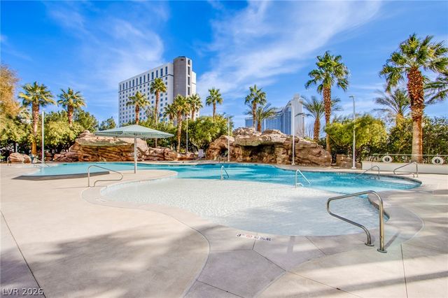 222 Karen Avenue 2003, Las Vegas, NV 89109