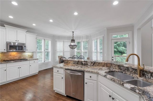 6215 Deerwoods Trail, Alpharetta, GA 30005