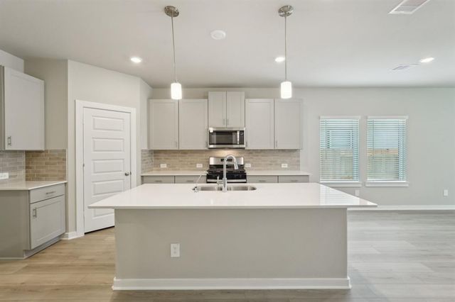 14319 Azalea Tree Drive, Magnolia, TX 77354