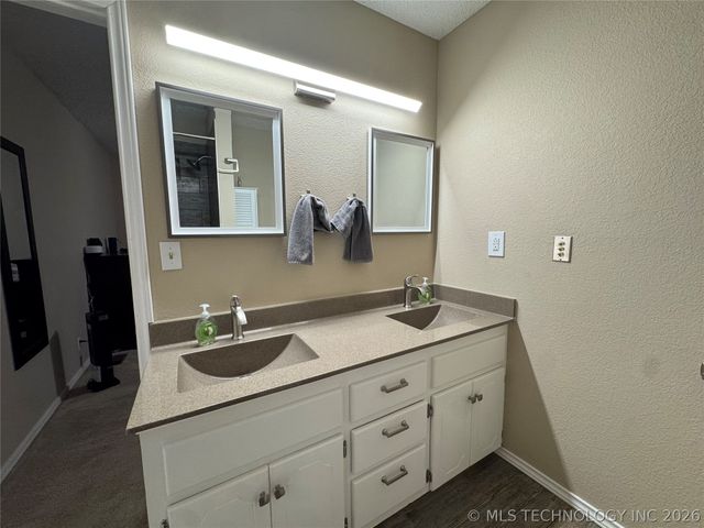 533 W Woodland Drive, Cleveland, OK 74020