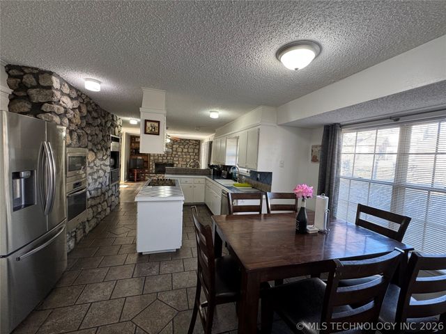 533 W Woodland Drive, Cleveland, OK 74020