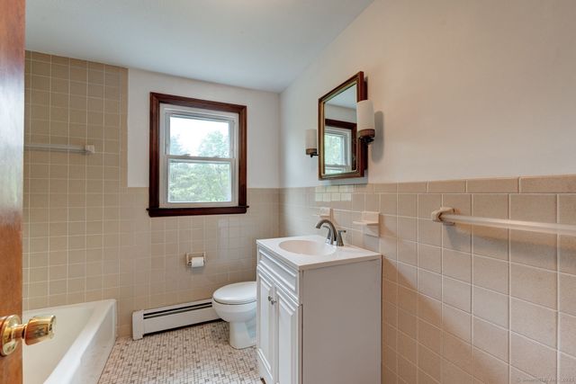 394 McClintock Street, New Britain, CT 06053