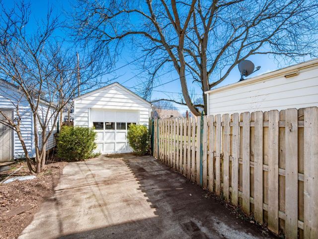 188 S Southampton Avenue, Columbus, OH 43204