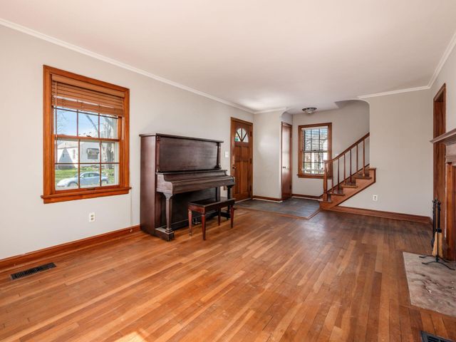 188 S Southampton Avenue, Columbus, OH 43204