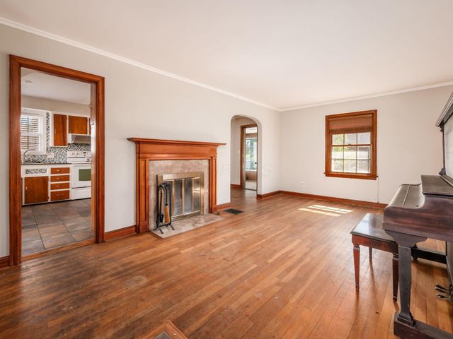 188 S Southampton Avenue, Columbus, OH 43204