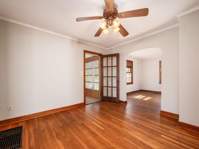 188 S Southampton Avenue, Columbus, OH 43204