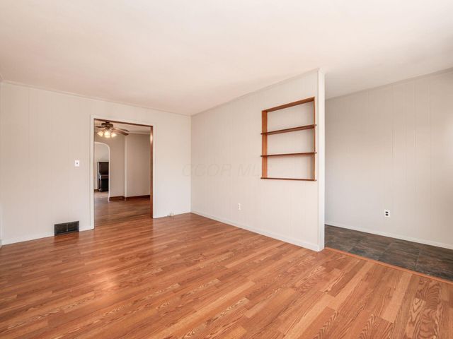 188 S Southampton Avenue, Columbus, OH 43204