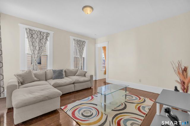 766 George Street, New Haven, CT 06511