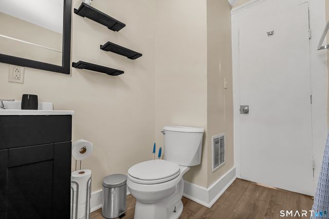 766 George Street, New Haven, CT 06511