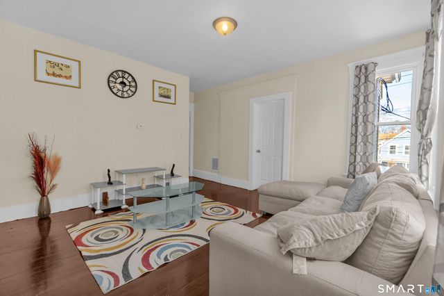 766 George Street, New Haven, CT 06511