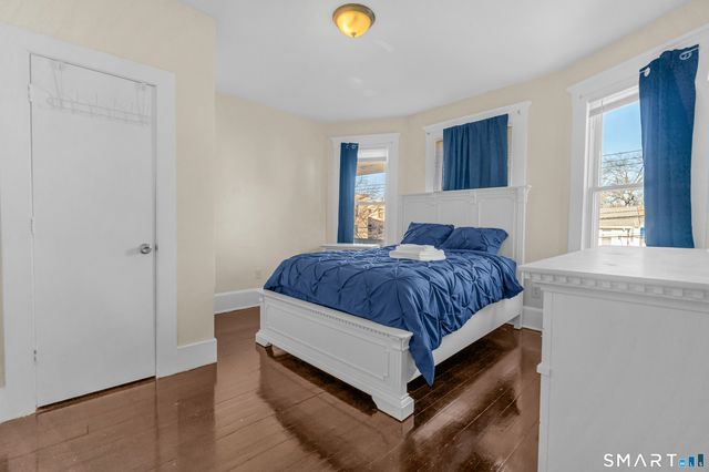 766 George Street, New Haven, CT 06511