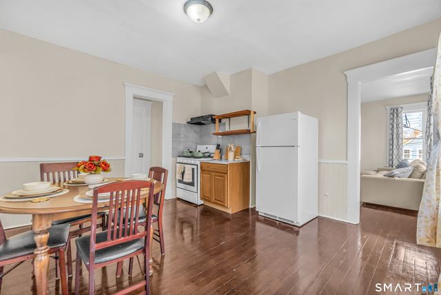 766 George Street, New Haven, CT 06511