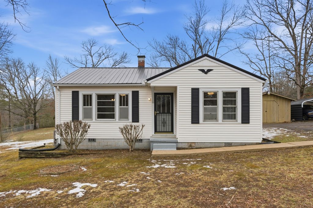 3011 Green Hill Dr, Centerville, TN 37033