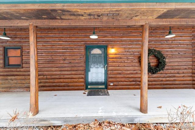 2787 Midway Lane, Saint Clair, MI 48079