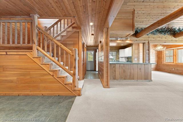 2787 Midway Lane, Saint Clair, MI 48079