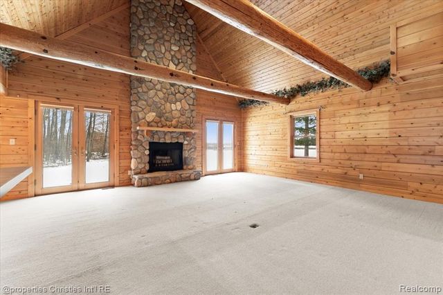 2787 Midway Lane, Saint Clair, MI 48079