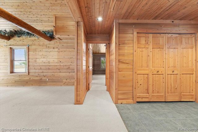 2787 Midway Lane, Saint Clair, MI 48079