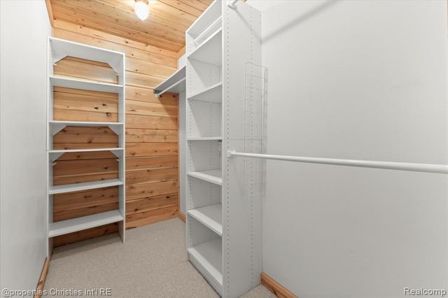 2787 Midway Lane, Saint Clair, MI 48079