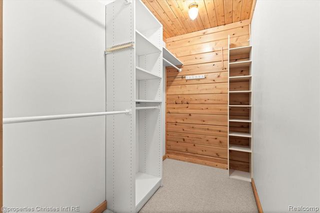 2787 Midway Lane, Saint Clair, MI 48079