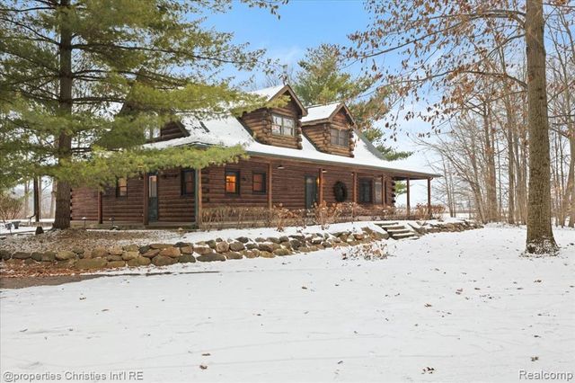 2787 Midway Lane, Saint Clair, MI 48079