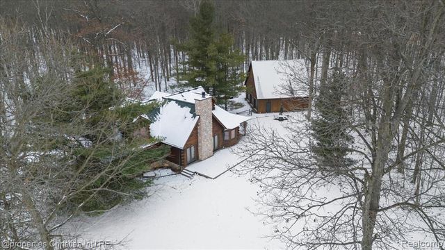 2787 Midway Lane, Saint Clair, MI 48079