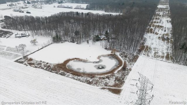 2787 Midway Lane, Saint Clair, MI 48079