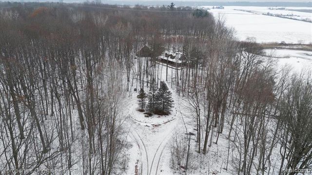 2787 Midway Lane, Saint Clair, MI 48079