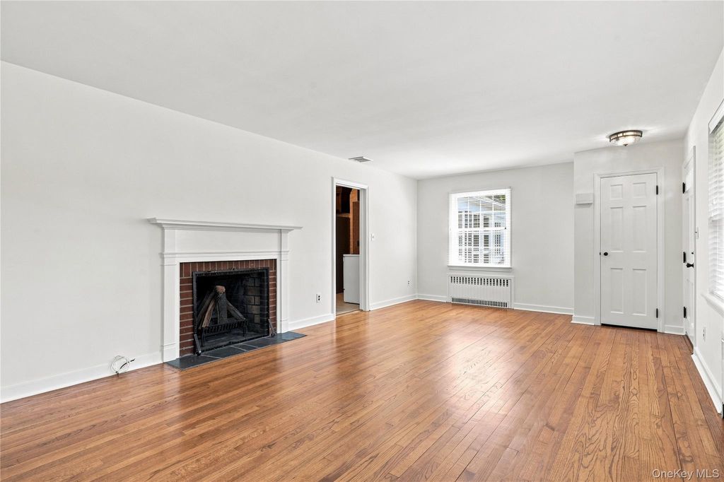 58 S Ketcham Avenue, Amityville, NY 11701 — photo 3