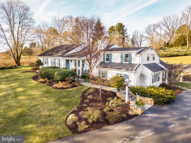 1 TREBLE LN, Malvern, PA 19355